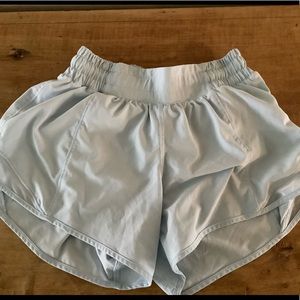 Lululemon Hotty Hot short size 2 long